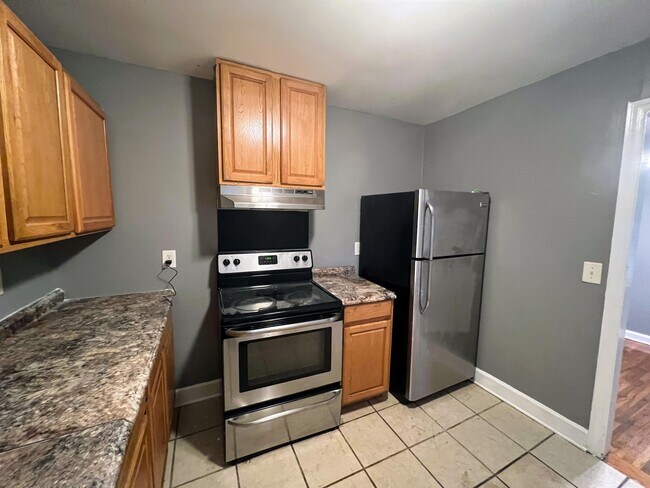 Foto del edificio - 2884 Meadowview Dr SE