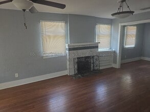 Building Photo - 1609 Poinsettia Ave