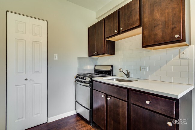 Foto del edificio - 1627 N Humboldt Blvd