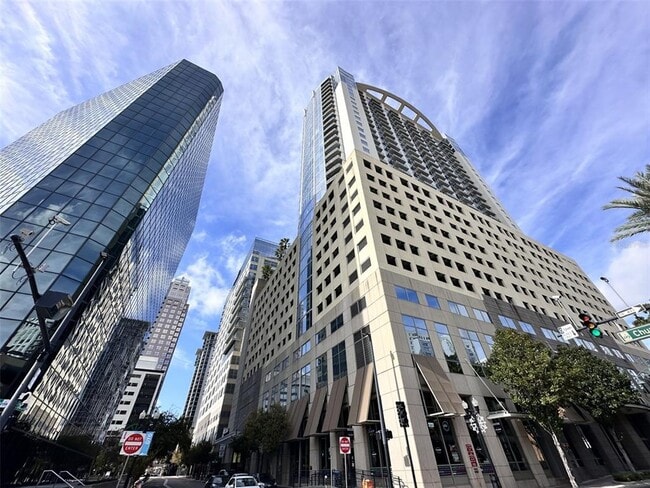 Building Photo - 155 S Court Ave