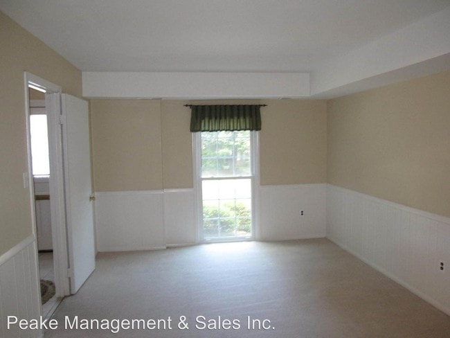 Building Photo - 7739 Tiverton Dr