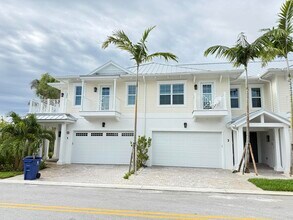 Building Photo - 120 Water Pointe Pl