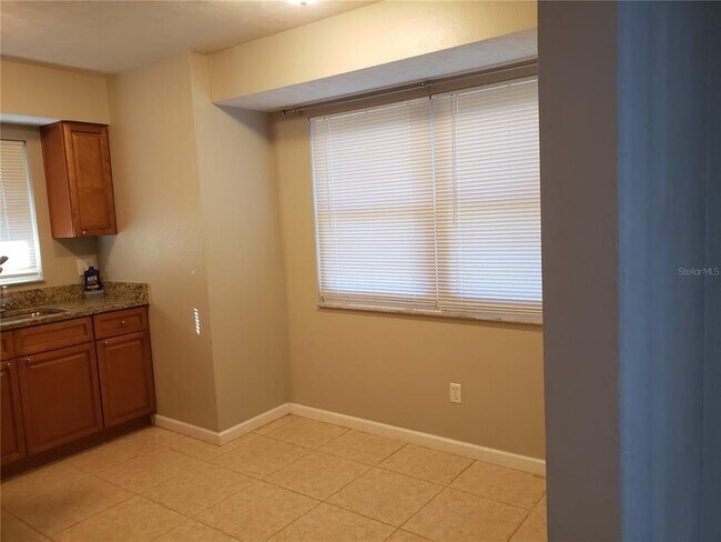 Foto del edificio - 772 Tulip St