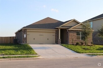 Building Photo - 1032 Hillrose Dr
