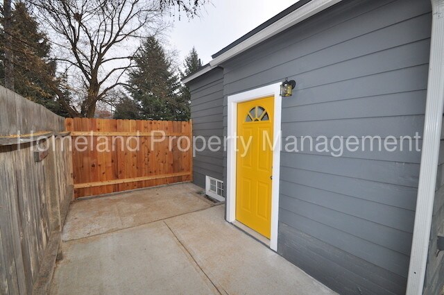 Building Photo - 9903 N Whittier St