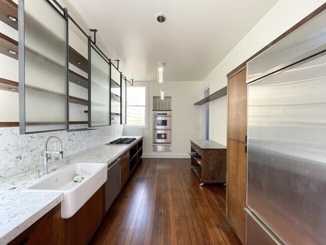 Foto del edificio - 661 Waller St