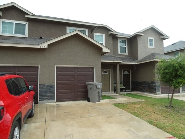 Foto del edificio - 16824 Dancing Ava #2 Selma, TX 78154