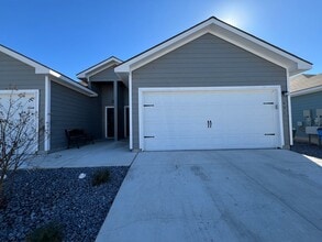 Building Photo - 621 Ashers Pl