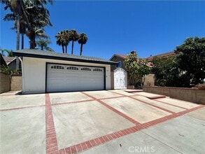 Building Photo - 5011 Greencap Ave