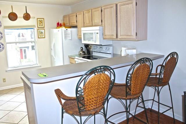 Building Photo - 208 Pelican Pl