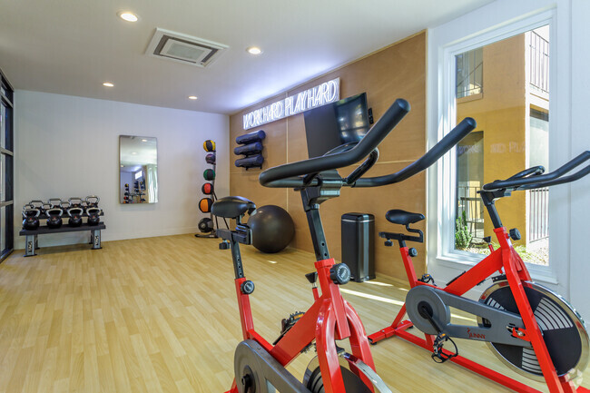 Gimnasio - Cambridge House Apartments