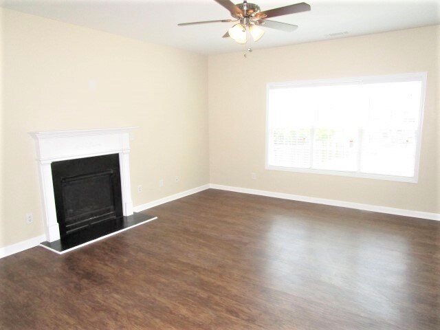 Building Photo - 1151 Lexus Court