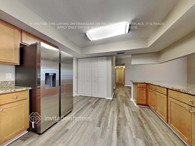 Foto del edificio - 4110 Yellowwood Dr