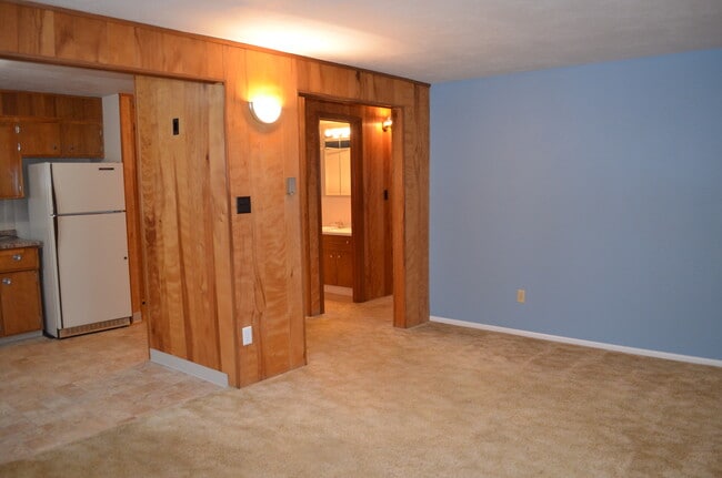 Sala de estar - 606 S Halvorson St