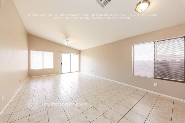 Foto del edificio - 8751 W Adam Ave