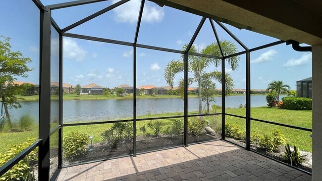 Building Photo - Unfurnished Annual Rental