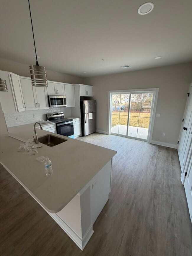 Foto del edificio - 1411 Greenview Dr