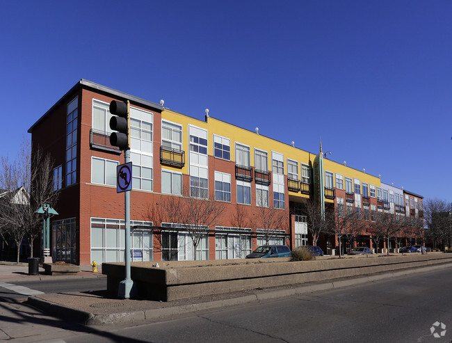 Building Photo - Florence Square