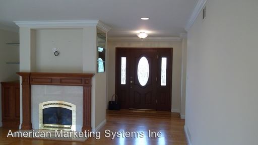 Building Photo - 298 Alameda de las Pulgas