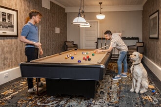 Interior Photo - Knox High Apartments