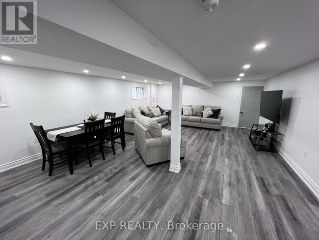 Building Photo - 47 Winter Ave