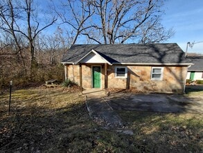 Building Photo - 1815 Vichy Road