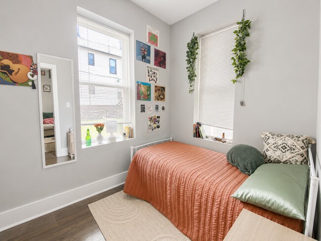 Foto del edificio - 1726 W 21st St