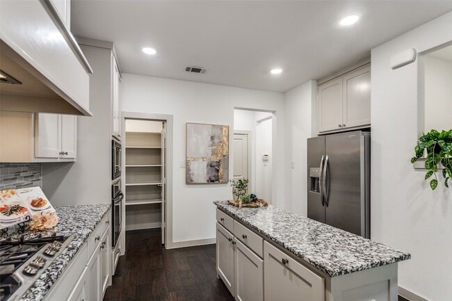 Photo - 1423 Lamb Dr Townhome