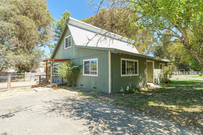 Foto del edificio - 9527 Old Redwood Hwy N