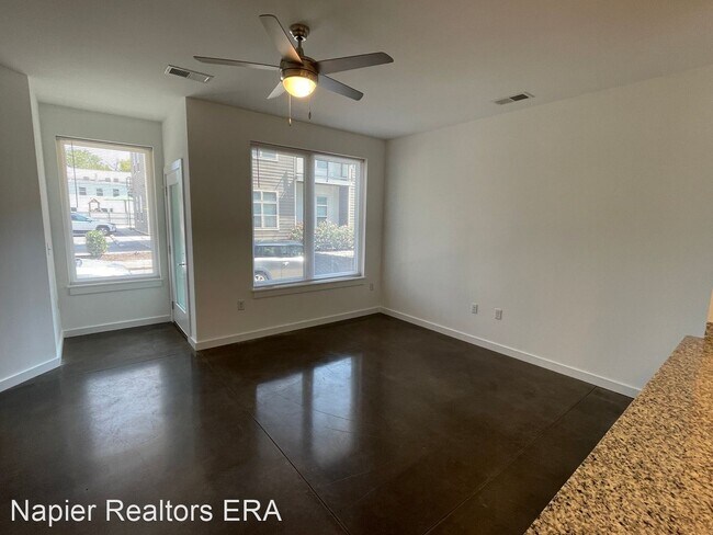 Foto del edificio - 2 br, 2 bath House - 110 A W 12th St