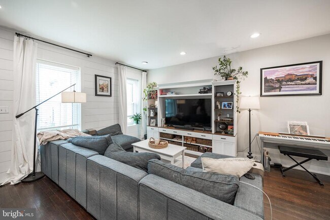 Foto del edificio - 4033 Boone St