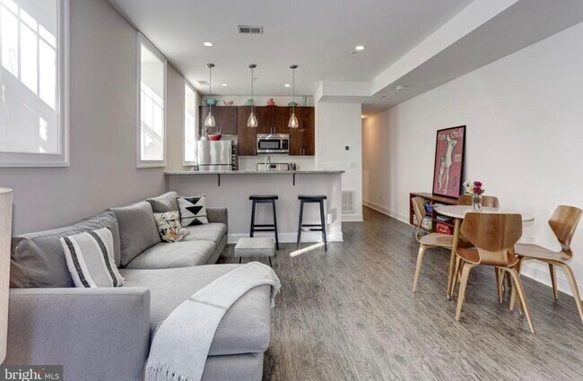 Photo - 12 S St NE Apartment