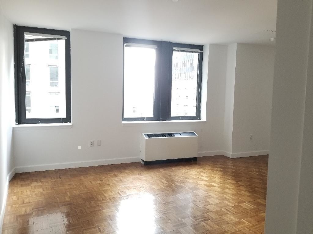 Foto principal - 100 Maiden Ln