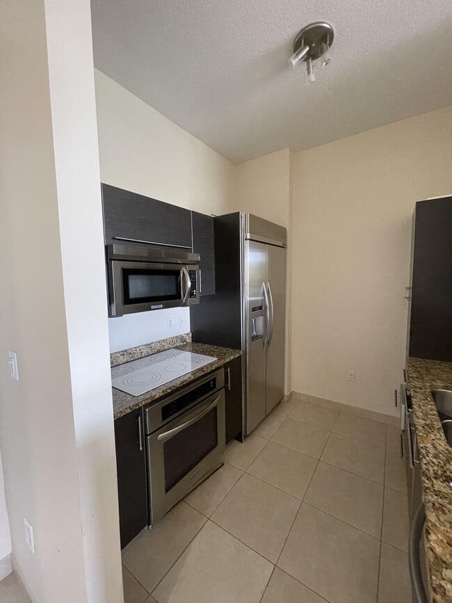 Building Photo - 550 Okeechobee Blvd