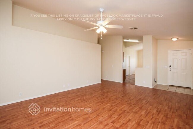 Foto del edificio - 10630 E Emerald Ave