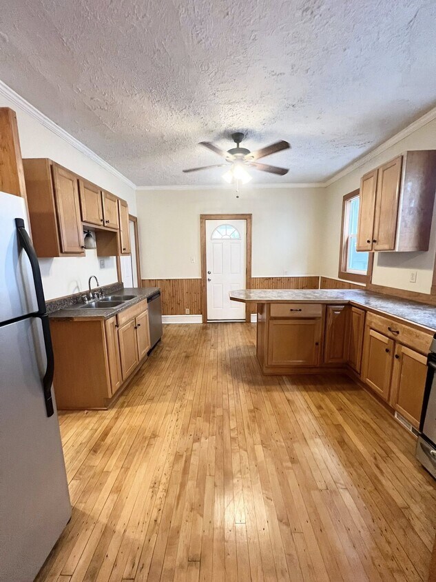 Foto principal - 3336 N Bartlett Ave