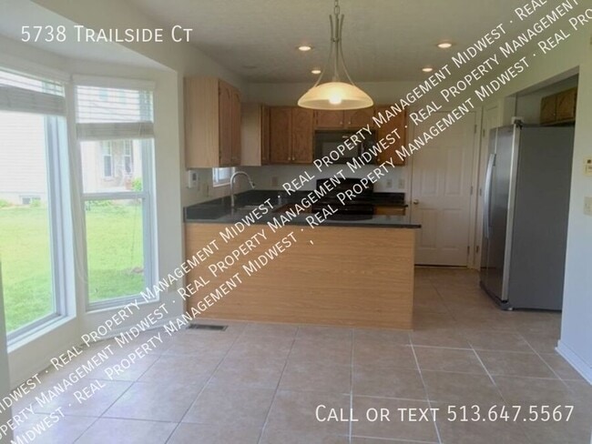 Foto del edificio - 5738 Trailside Ct