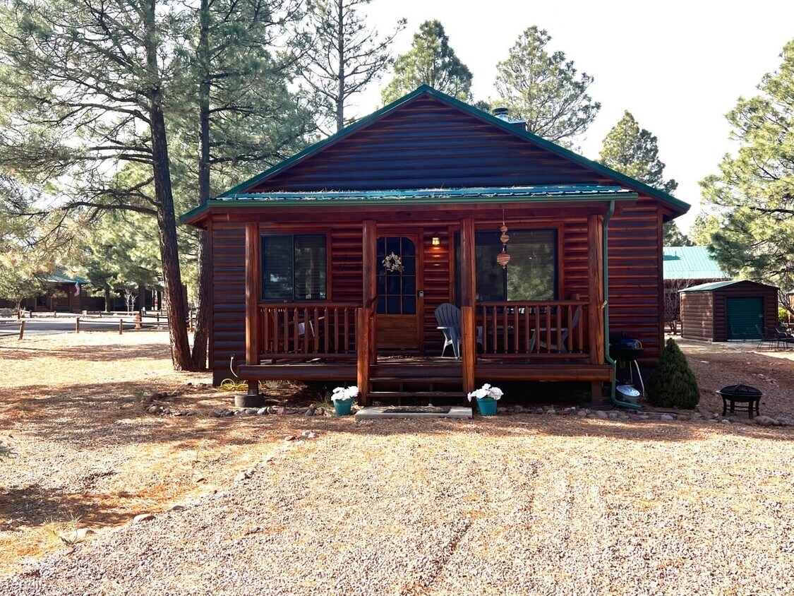 2 br, 2 bath House 2677 Lodge Loop House Rental in Overgaard, AZ