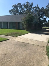 Building Photo - 15016 Lynbrook Dr