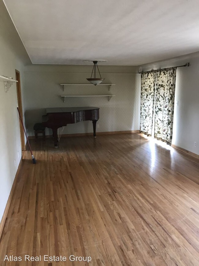 Building Photo - 4 br, 3 bath House - 1345 Overhill Rd