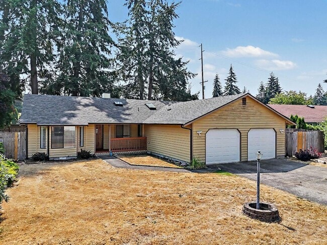 Building Photo - 9123 Wendy Dr SE