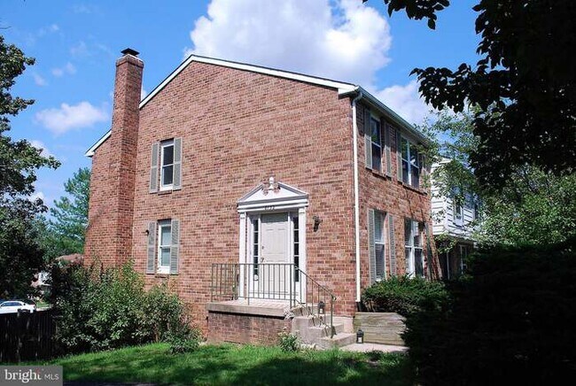 Building Photo - 8132 Mandan Terrace