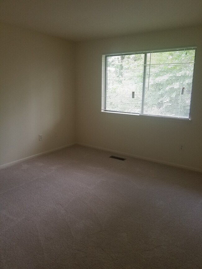 Foto del edificio - Beautiful 3BR 2.5BA Single Family Home in ...