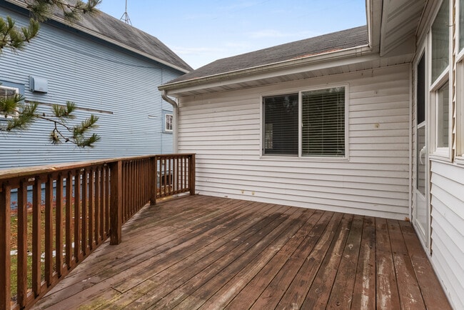 Building Photo - 917 N 18th St