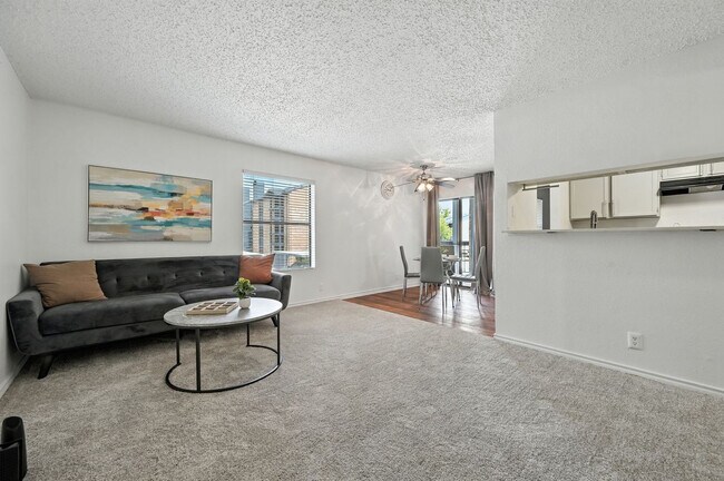 Foto del edificio - 1071 Clayton Ln