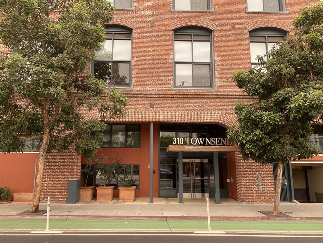 Foto del edificio - 310 Townsend St