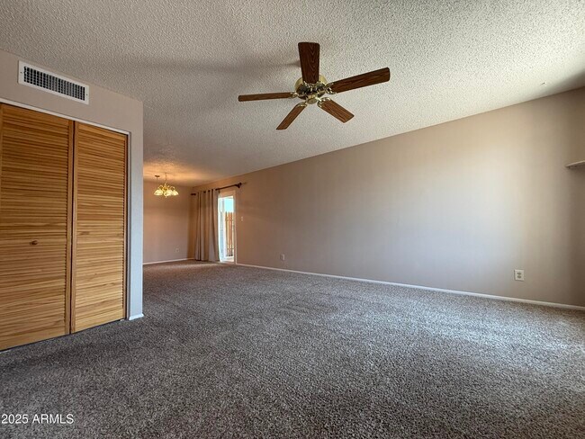 Building Photo - 2650 W Isabella Ave