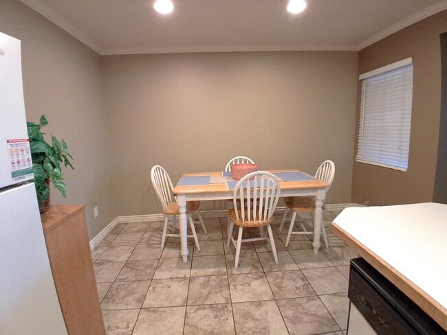 Building Photo - 1525 N 550 W