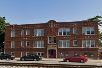 Building Photo - 1526 W 89th St
