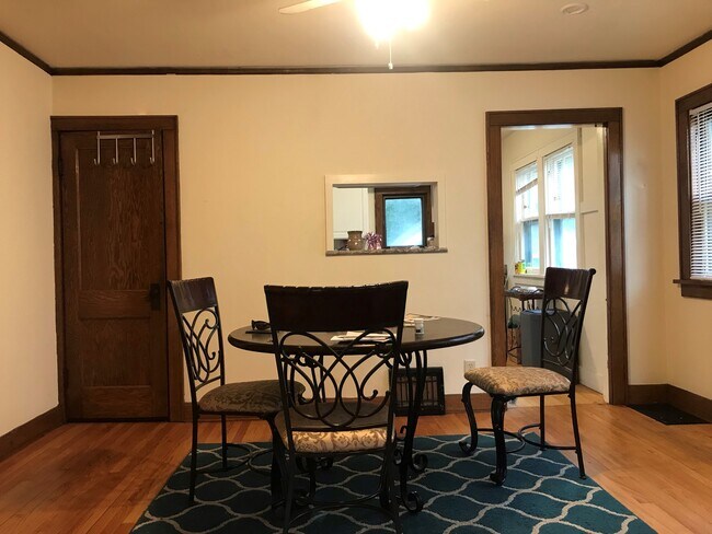 Dining Room - 1941 E Washington Ave